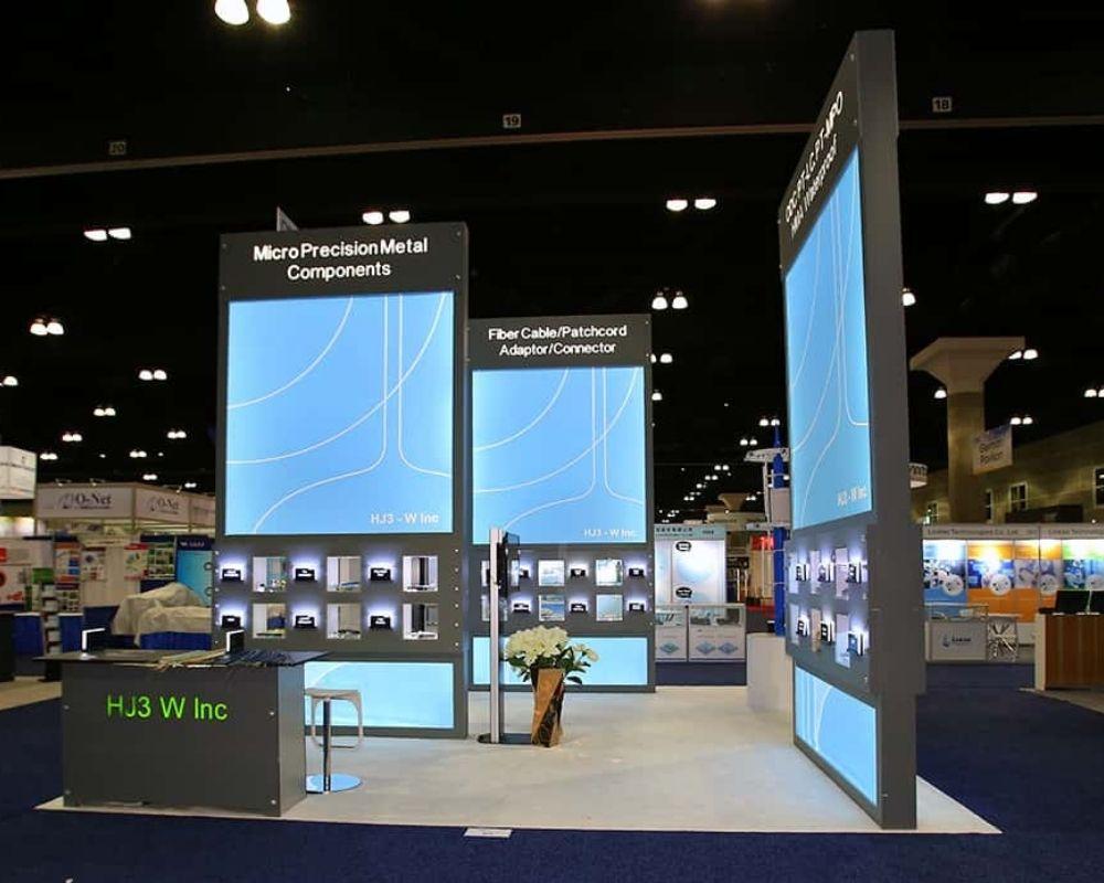 How to Make a Trade Show Booth Stand Out | Local Exhibits